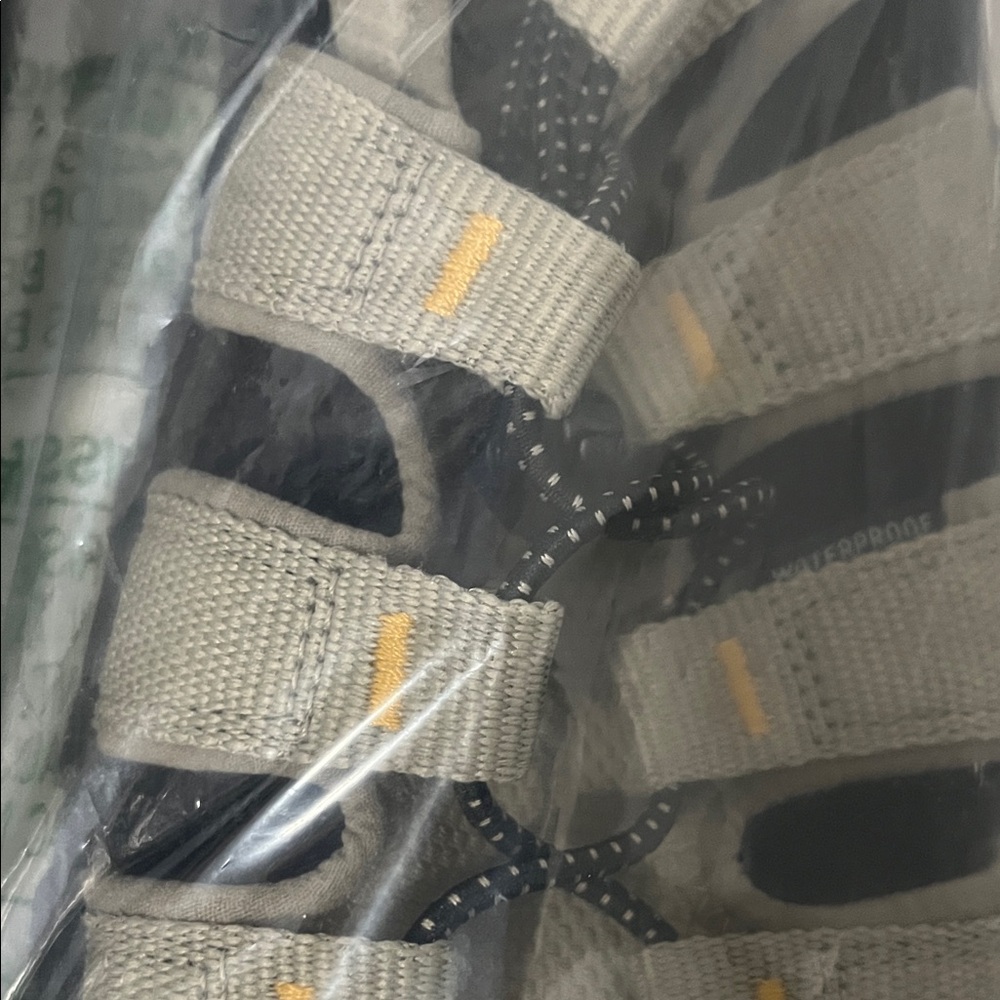 KEEN Men's Multi-Terrain Sandals - Black and gray - Picture 8 of 8